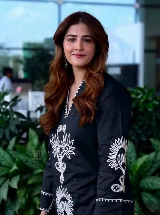 Women's Black Embroidered Kurta Pant Set with White Floral Design