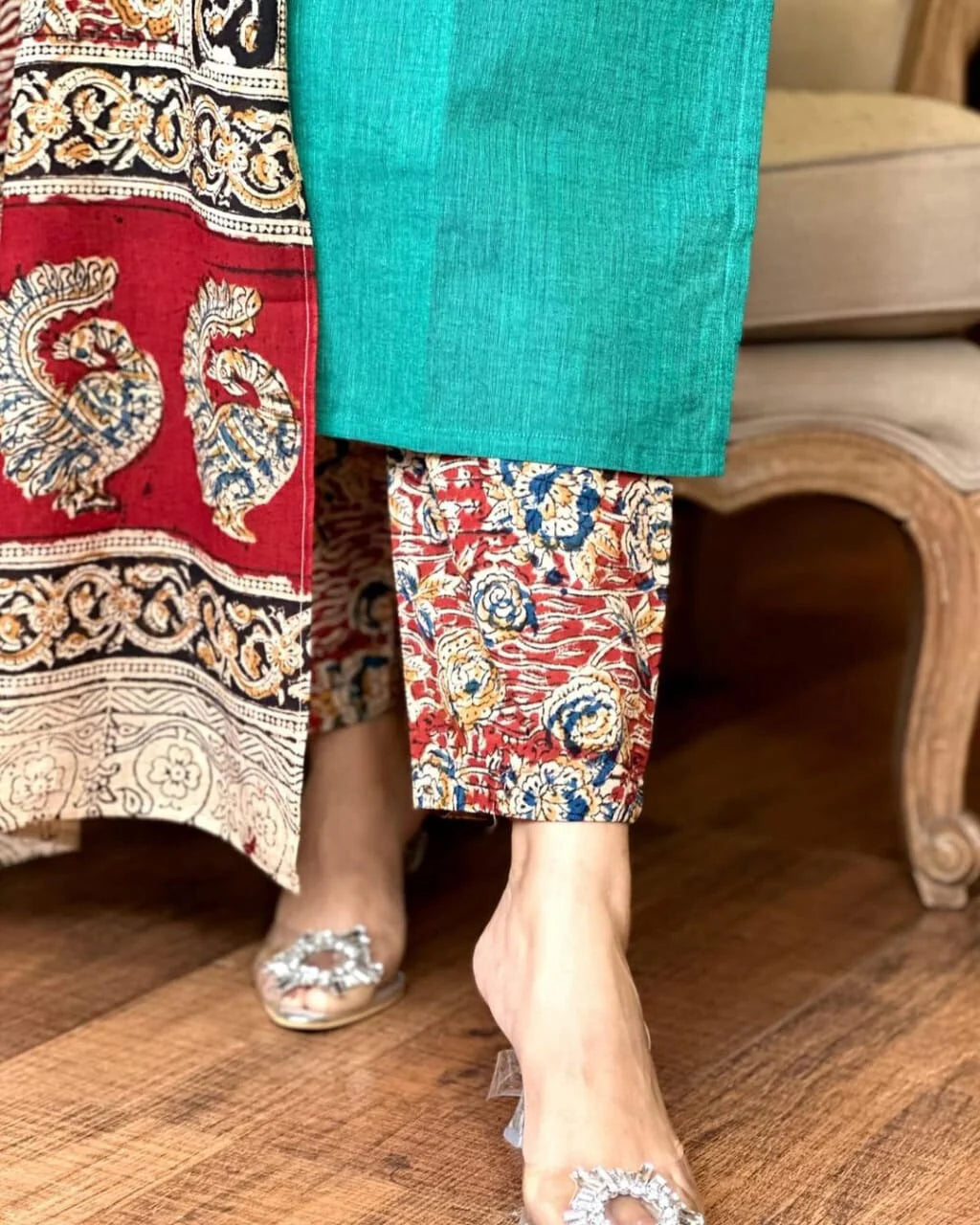 Handloom South Cotton Embroidered Kurta Set | 3-Piece Suit with Mulmul Dupatta | Ethnic Wear for Women