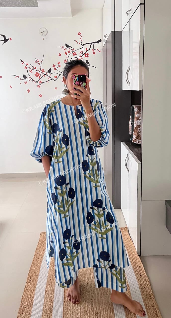 Blue & White Floral Striped Women’s Kurta Set