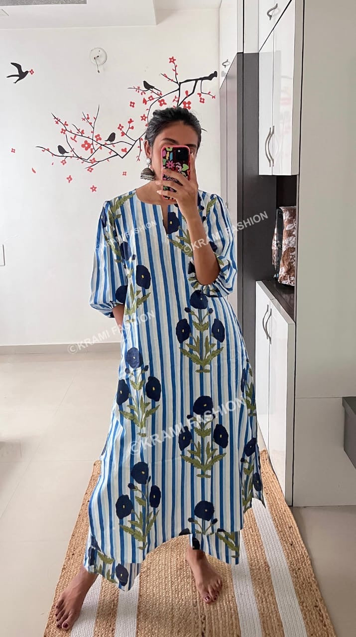 Blue & White Floral Striped Women’s Kurta Set