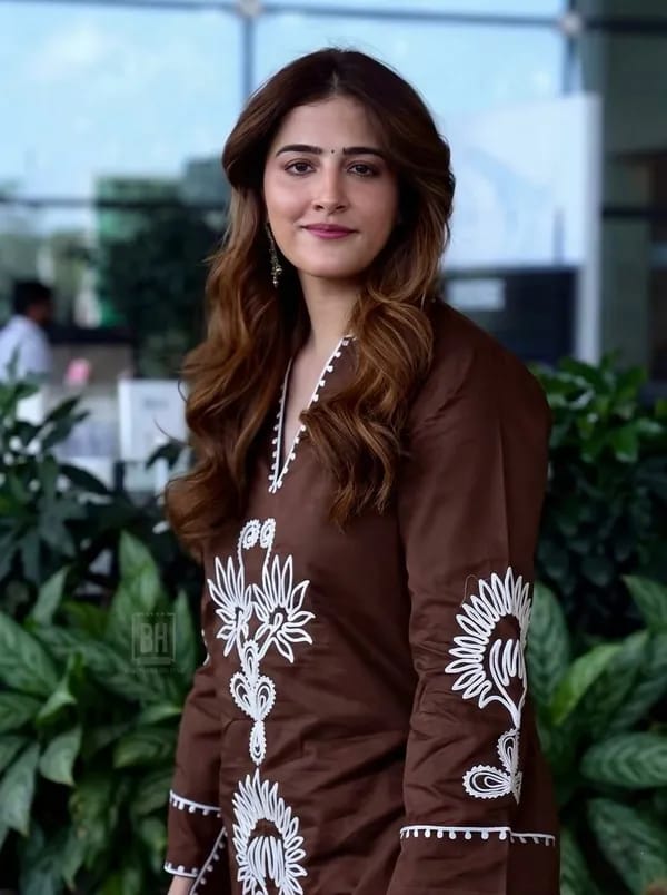 Women's Brown Embroidered Kurta Pant Set with White Floral Design