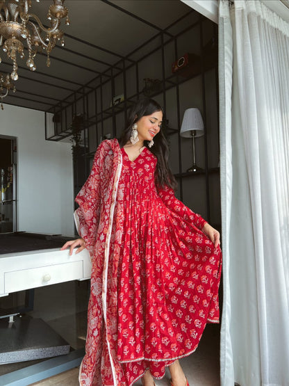 Red Floral Printed Cotton Kurta Pant Set with Dupatta for Women