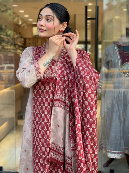 Maroon Printed Kurta Pant Dupatta Set